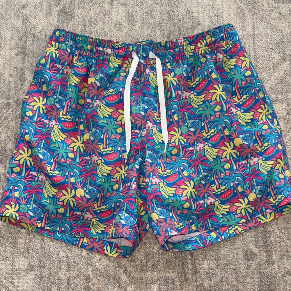 Chubbies Colorful Tropical Men's Athletic Shorts